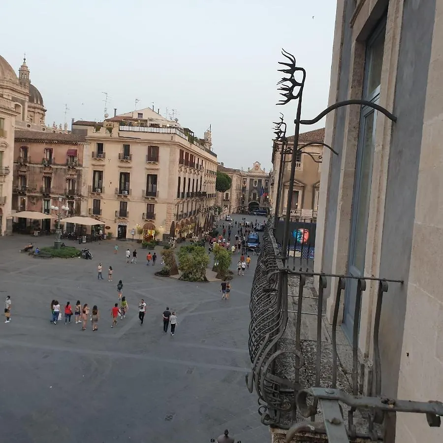 Palazzo La Piana Rooms Catânia Apartamento